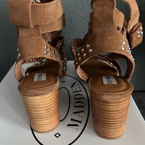 Brand new Steve Madden “Double E” block heel sandals - Picture 4 of 5